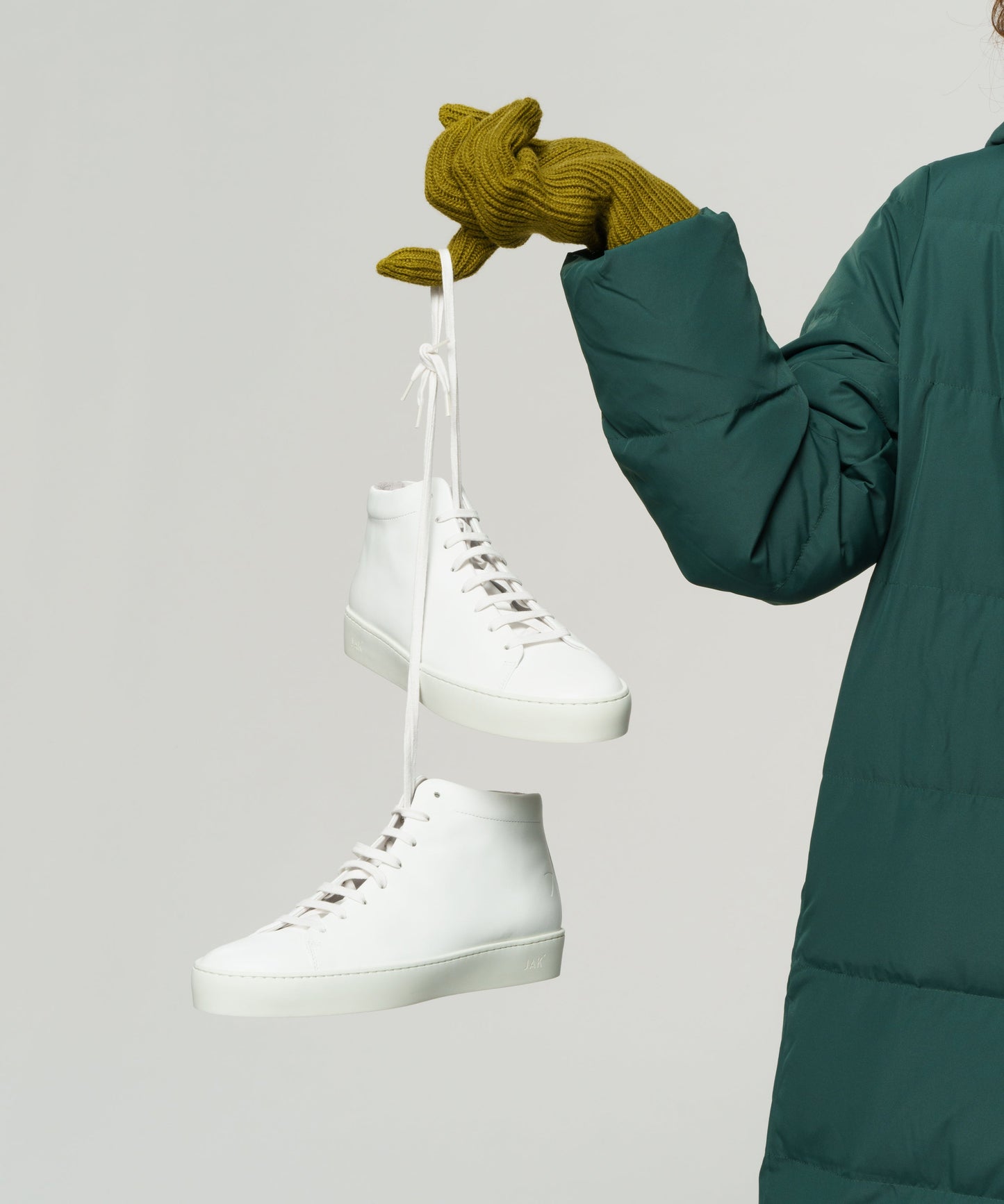 Royal Hi White