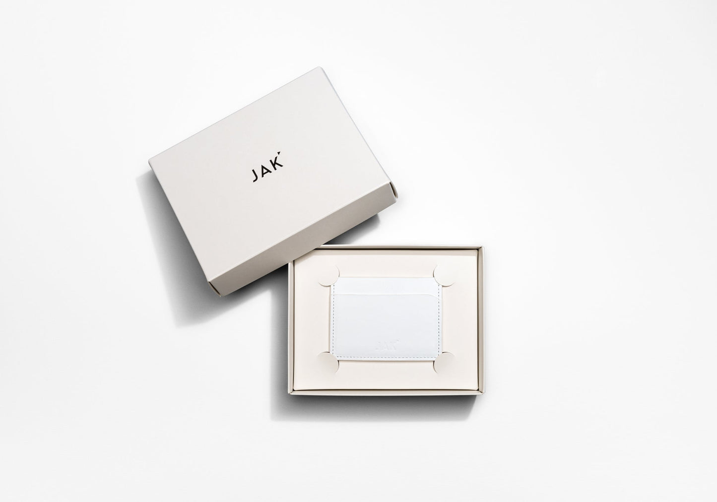 CH01 White